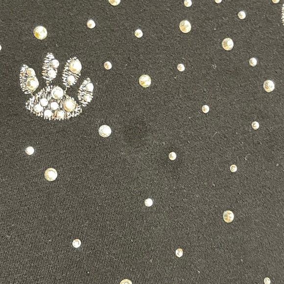 Quacker Factory Rhinestone Animal Print Top - Picture 3 of 9